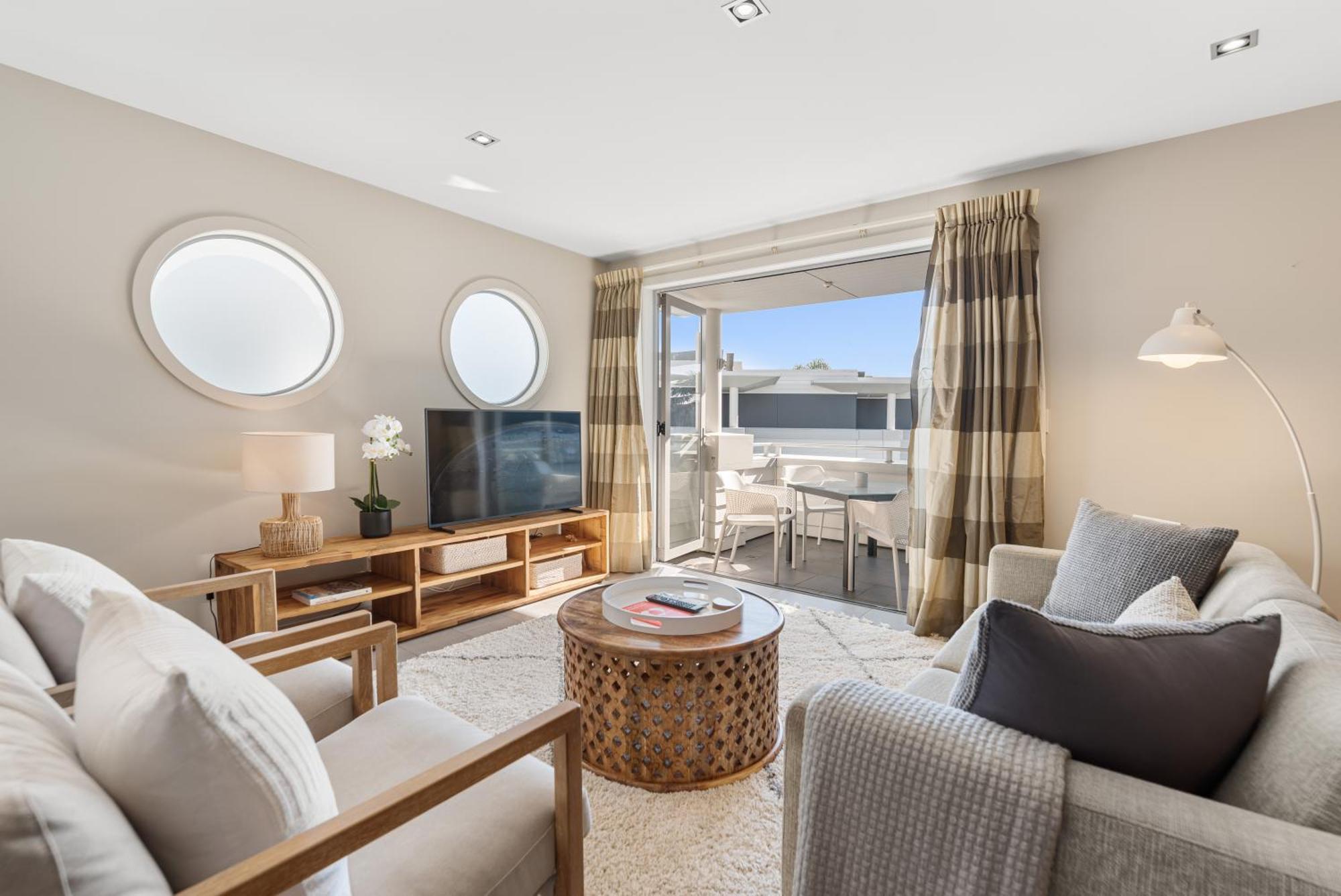 Paihia 2 Bedroom Apartment With Pool Exterior photo
